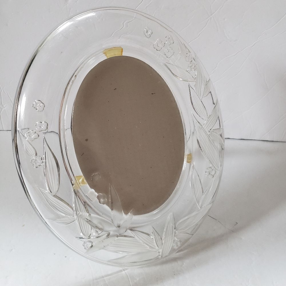 Oval Picture Frame  - Picture 2 of 7